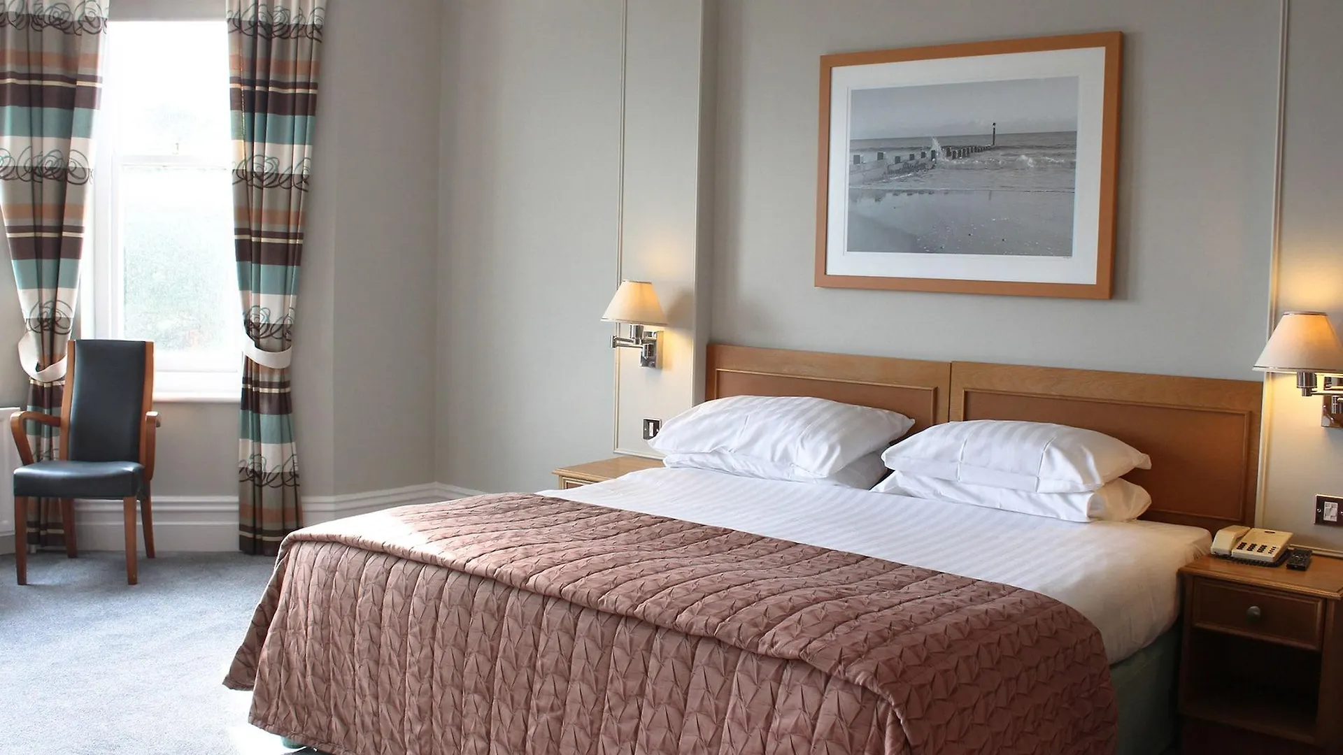 Chine Hotel Борнмут Великобритания